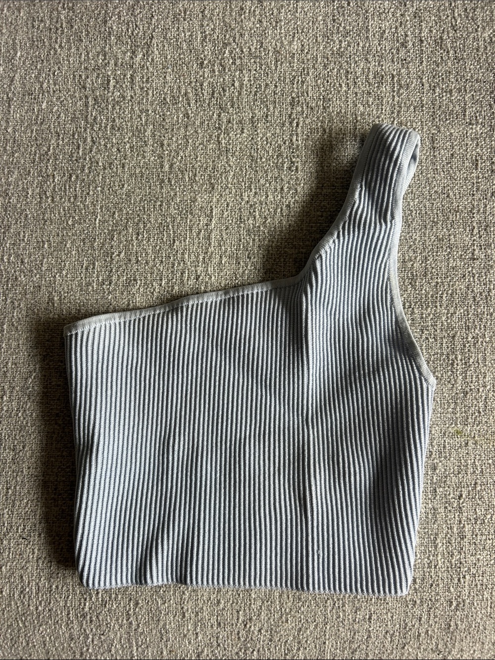 Aritzia Babaton Sculpt Knit One Shoulder Cropped Tank